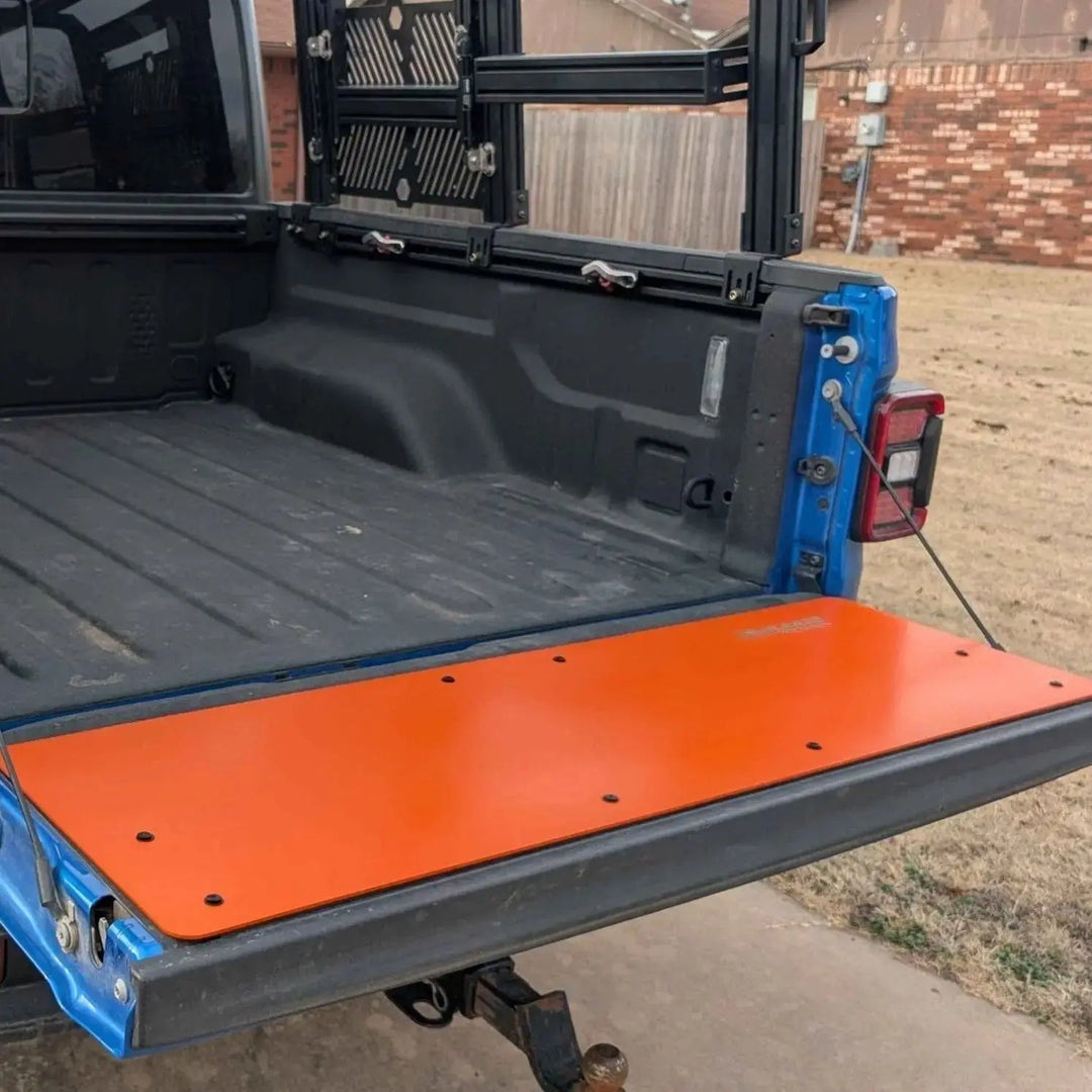 XTR Offroad orange Trailgate for cargo solutions and protection