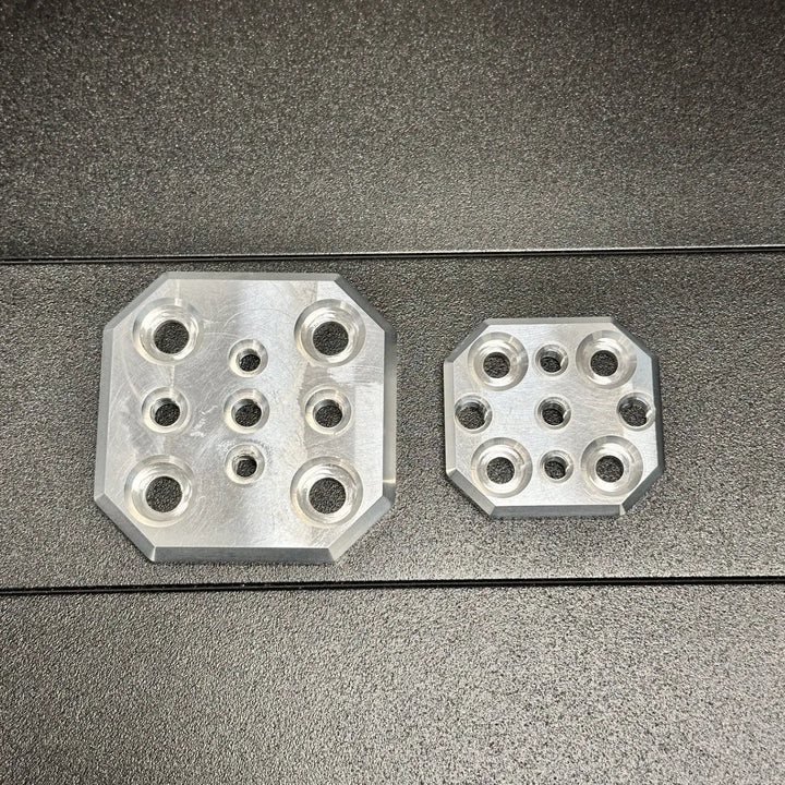 Universal Center Mounting Plate | Bed &amp; Roof RacksXtrusion Overland