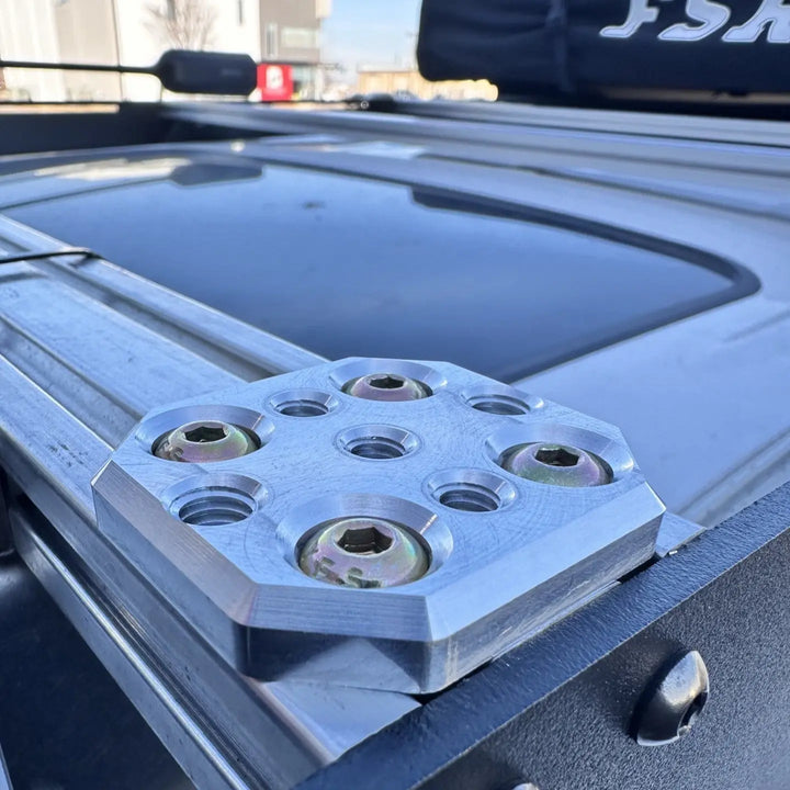Universal Center Mounting Plate | Bed &amp; Roof RacksXtrusion Overland